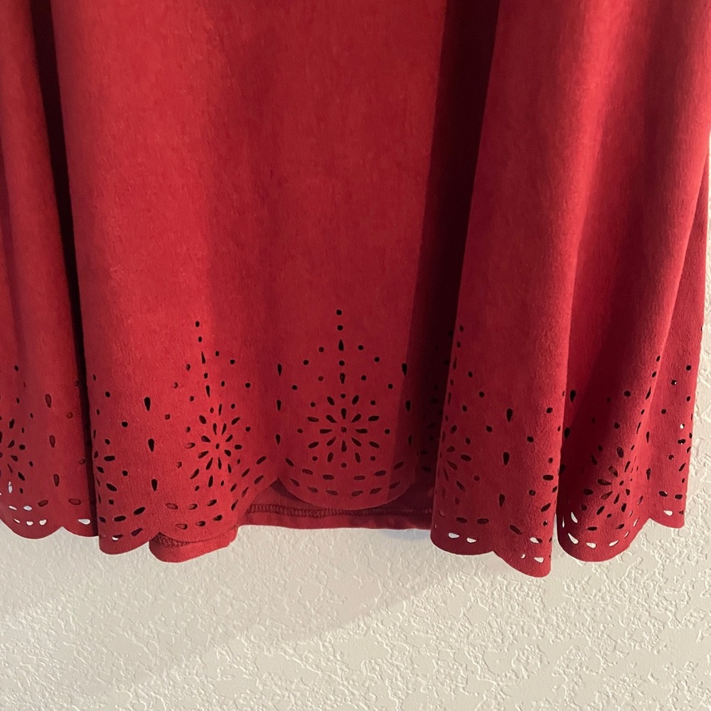 California Gypsy soft red tank top size large. - Picture 2 of 5